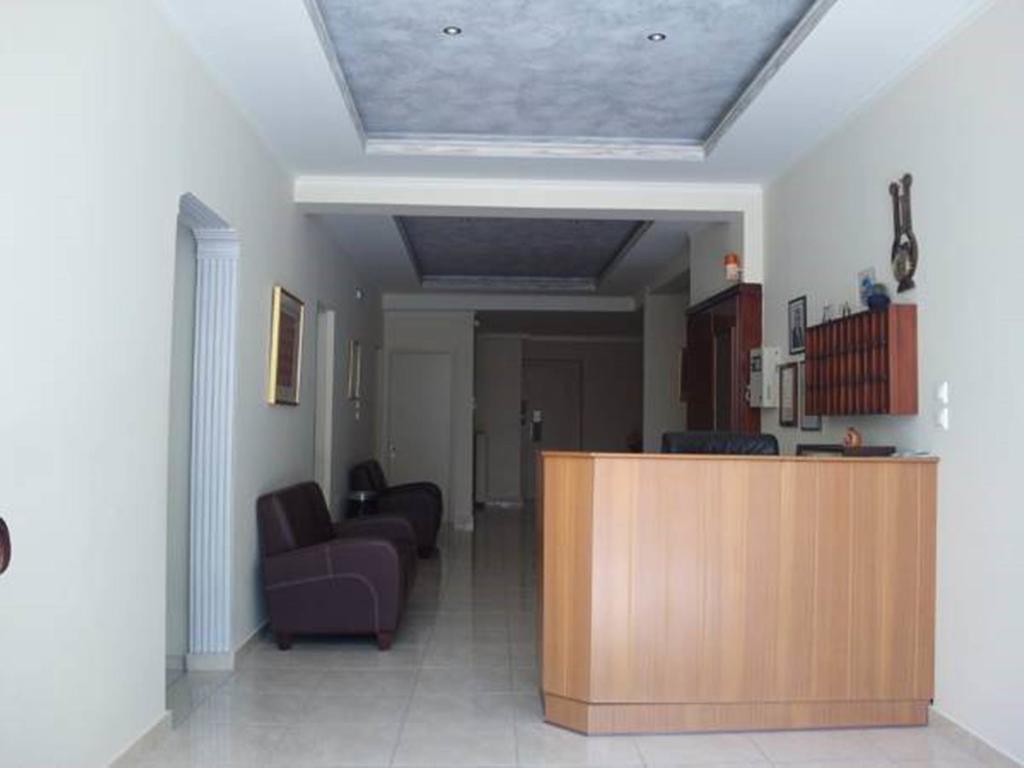 Foivos Hotell Loutra Aidhipsou Exteriör bild